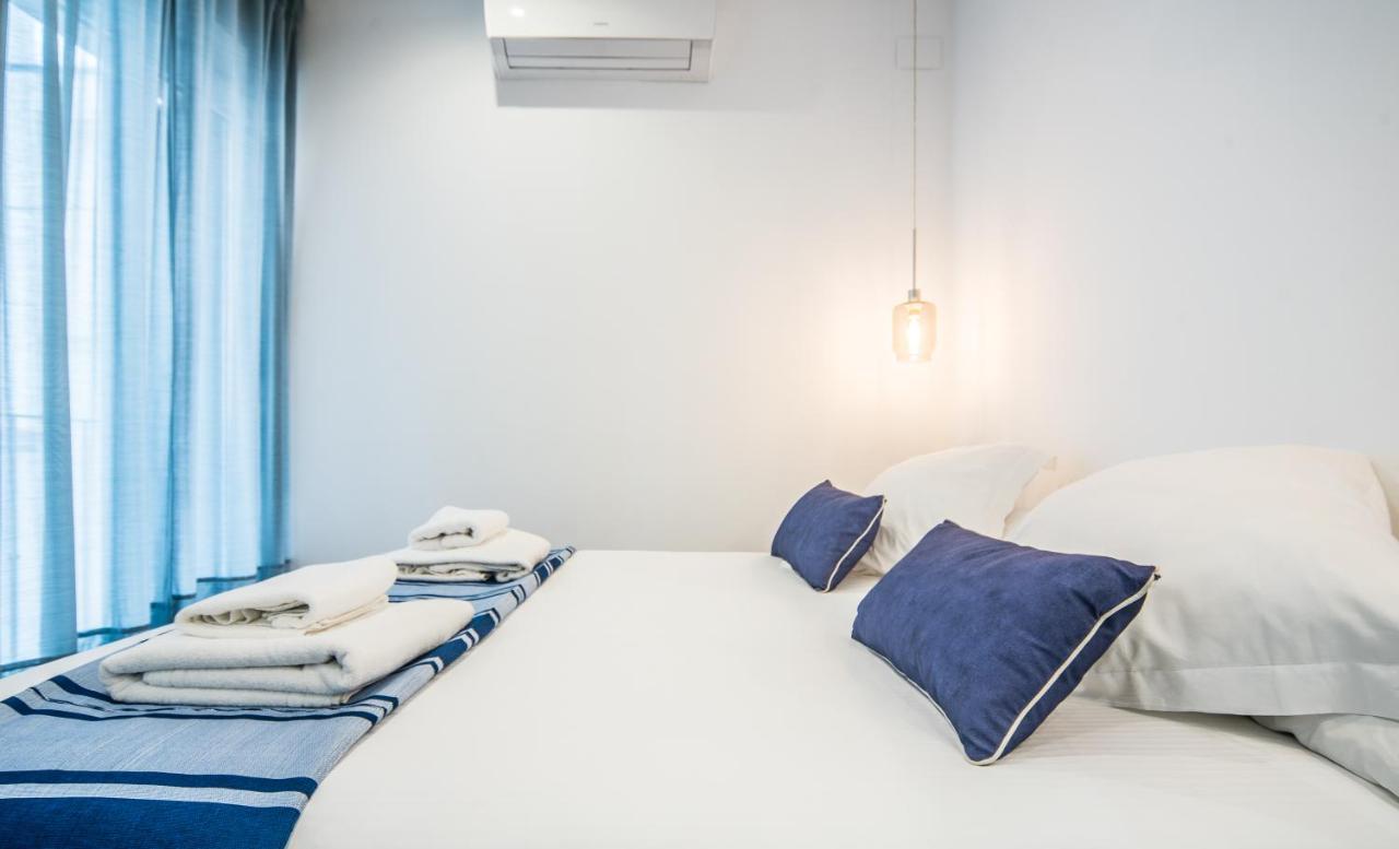 Rey De Sevilla Flats - Duplex Museo מראה חיצוני תמונה